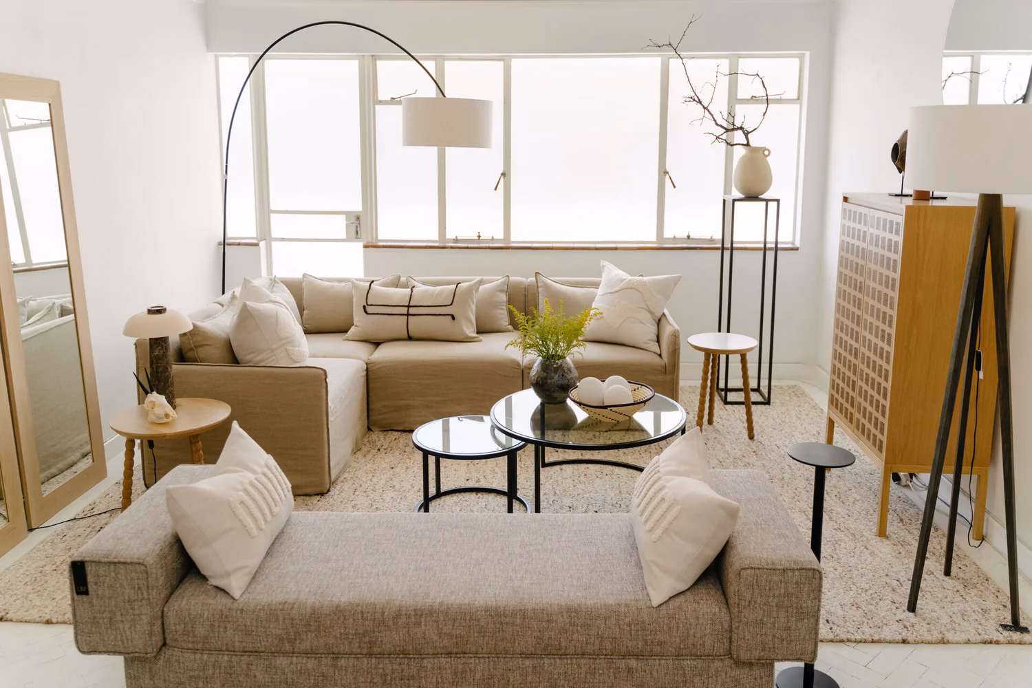 What services does Lim offer?