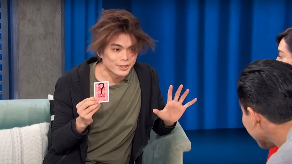 How much money does Shin Lim Make a year?