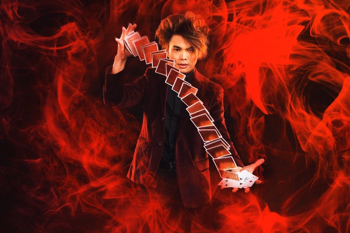 How long is a Shin Lim show?