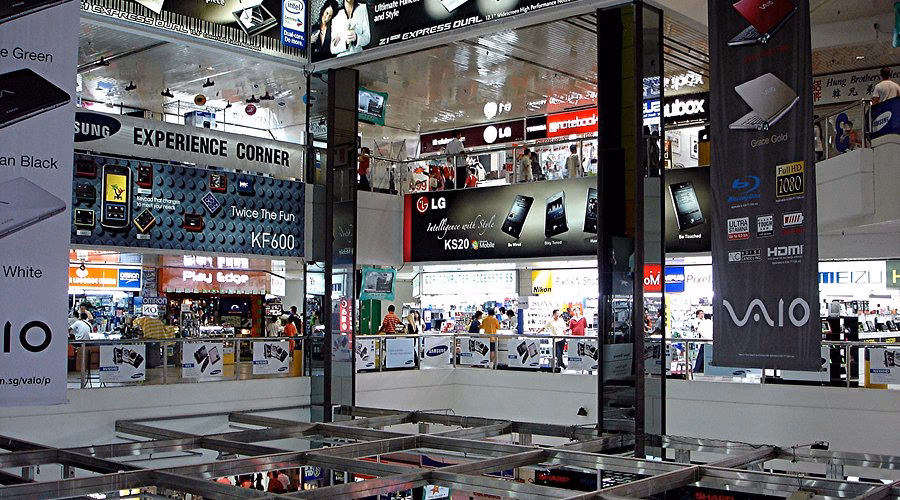 How to get to Sim Lim Square (SLS)?